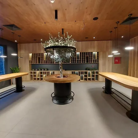 Apartment Zlatni Javor 401 *